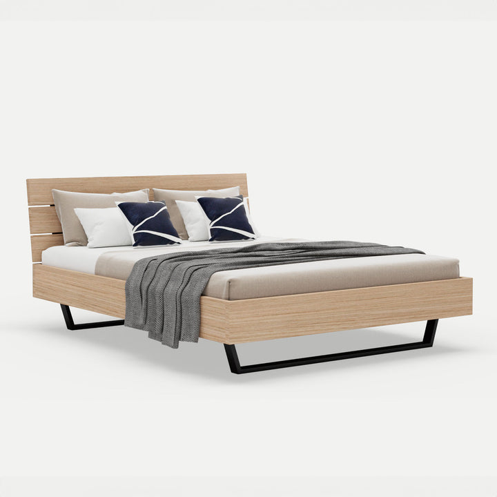 Oak Bed Motto Queen XL - Oak Clear Finish