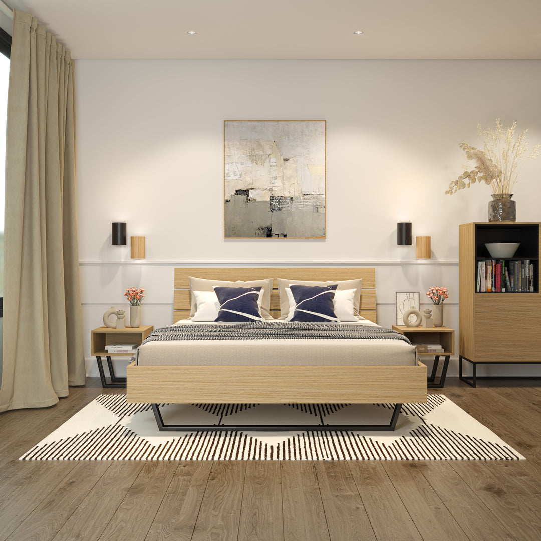 Oak Bed Motto Double - Oak Clear Finish