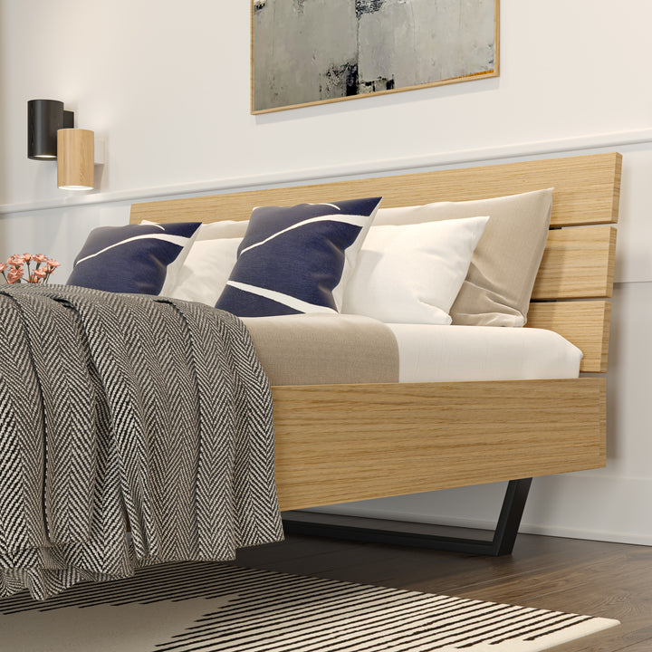 Oak Bed Motto Queen - Oak Clear Finish