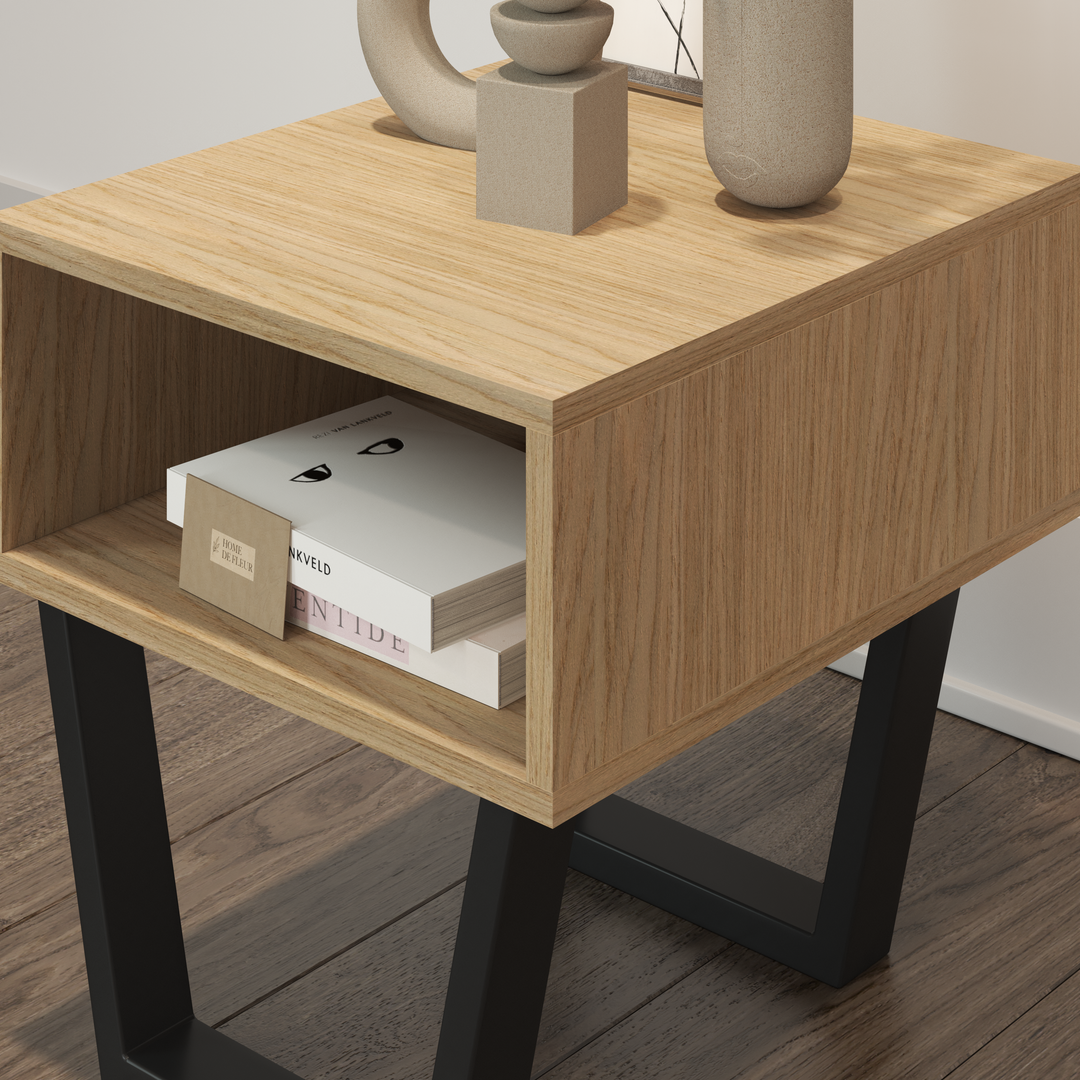 Oak Bedside Pedestal Motto Oak Clear Finish